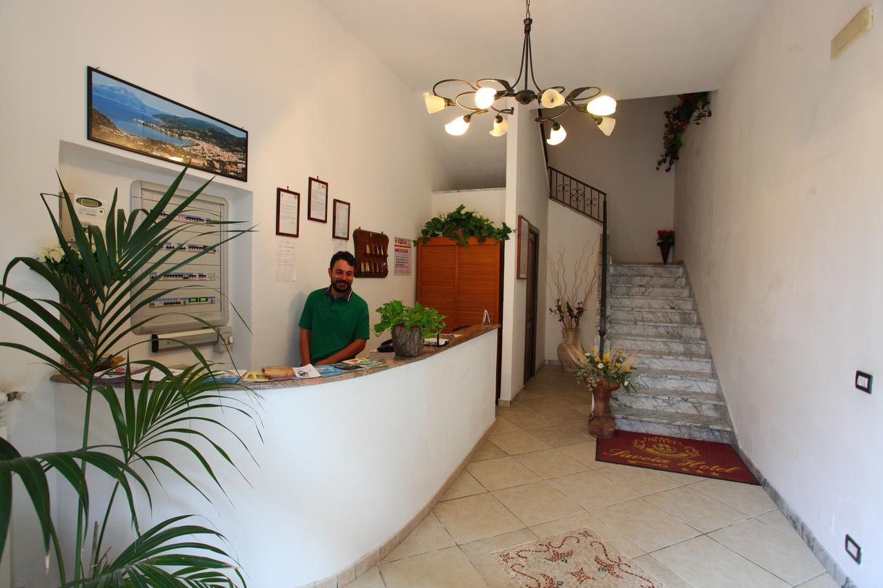 Hotel Savoia ซาปรี ภายนอก รูปภาพ