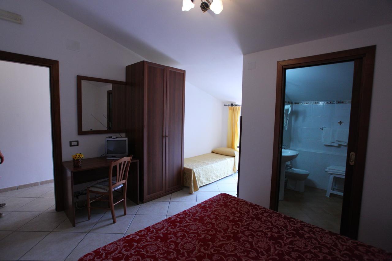 Hotel Savoia ซาปรี ภายนอก รูปภาพ